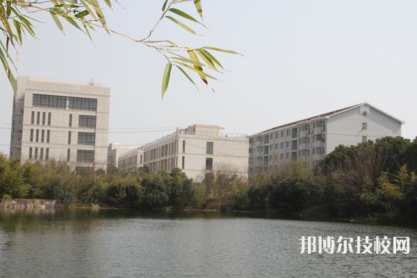 無錫宏源技師學(xué)院網(wǎng)站網(wǎng)址