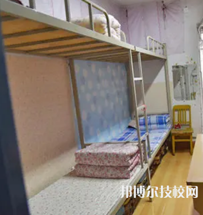 定西理工中等專(zhuān)業(yè)學(xué)校2022年宿舍條件