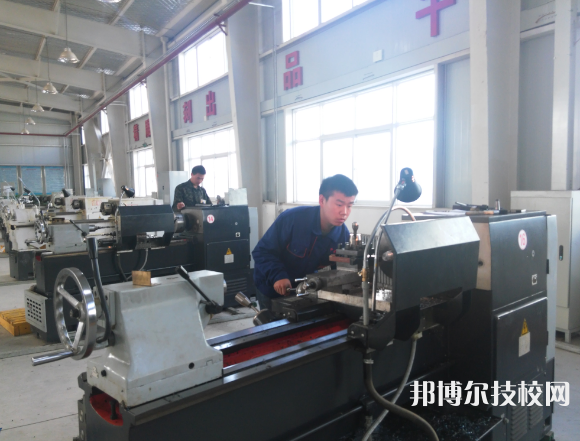 蘭州中泰聯(lián)合職業(yè)學(xué)校2022年報名條件、招生要求、招生對象 