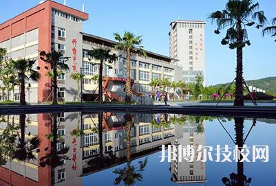 src=http://www.guwenhua.net/skin/zonghe/image/nopic.gif