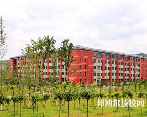 梧州服裝職業(yè)技術(shù)學(xué)校2023年報(bào)名條件、招生要求、招生對(duì)象