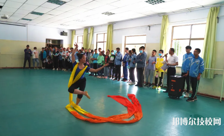 肅南縣職教中心2022年招生辦聯(lián)系電話