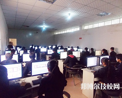 蒼梧中等專業(yè)學(xué)校2023年招生辦聯(lián)系電話