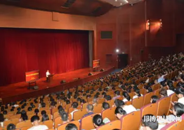 蘭州華志藝術(shù)學(xué)校2022年報(bào)名條件、招生要求、招生對(duì)象 