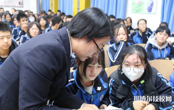 甘肅環(huán)縣職業(yè)中等專業(yè)學(xué)校2022年招生辦聯(lián)系電話