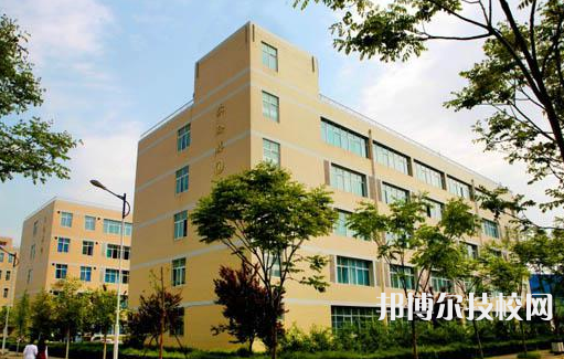商洛衛(wèi)生學(xué)校網(wǎng)站網(wǎng)址
