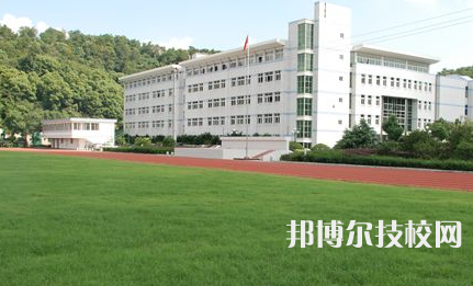 廣元利州中等專業(yè)學(xué)校2022年招生辦聯(lián)系電話