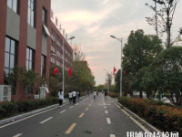 合肥高新科技學(xué)校2023年招生辦聯(lián)系電話