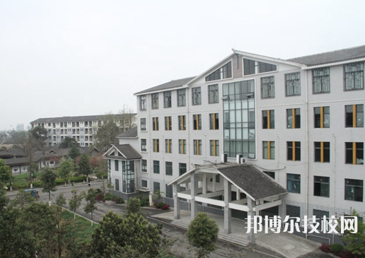宜賓科普職業(yè)技術(shù)學(xué)校2022年報名條件、招生要求、招生對象