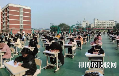 宜賓翠屏區(qū)天成職業(yè)技術(shù)學校怎么樣、好不好