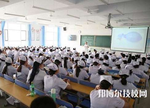 眉山衛(wèi)生職業(yè)學(xué)校年報(bào)名條件、招生要求、招生對(duì)象