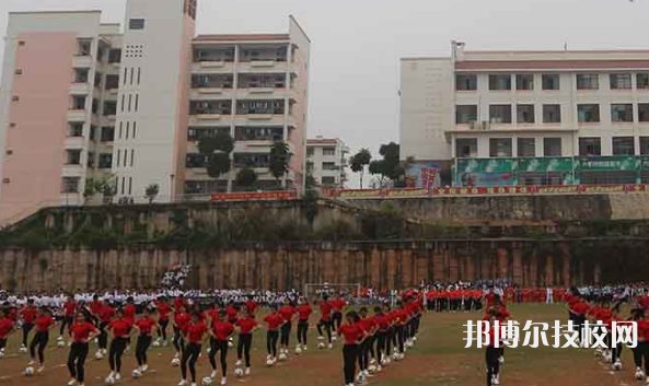 宜賓東方職業(yè)技術(shù)學(xué)校地址在哪里