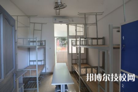 四川省東坡中等職業(yè)技術(shù)學(xué)校2022年宿舍條件