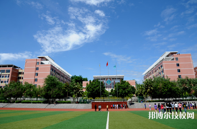 重慶益民技工學(xué)校2022年報名條件、招生要求、招生對象