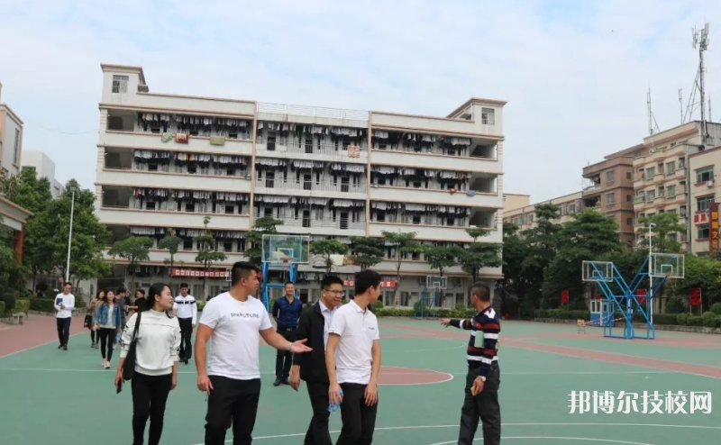 重慶聯(lián)合技工學(xué)校2022年報名條件、招生要求、招生對象