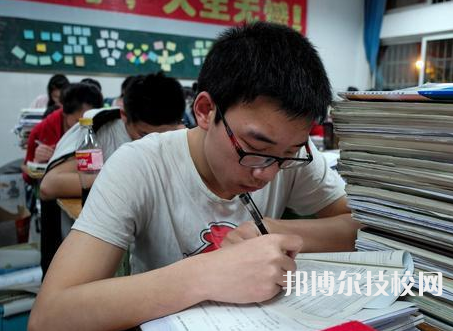 宜賓天成職業(yè)技術(shù)學(xué)校2022年有哪些專業(yè)
