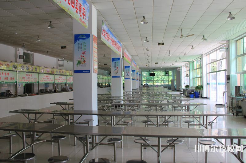 渭南工業(yè)學(xué)校2022年宿舍條件