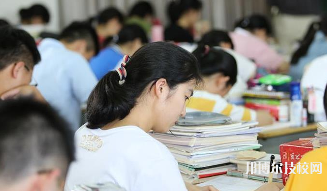 四川江安職業(yè)技術(shù)學(xué)校2022年有哪些專業(yè)