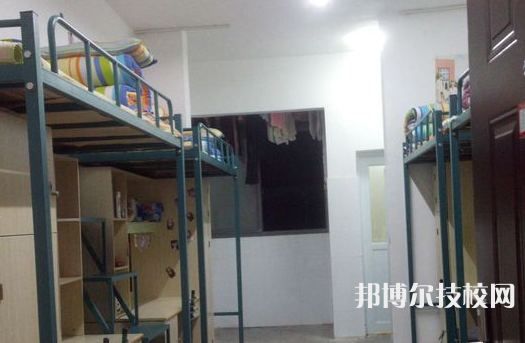 宜賓敘州區(qū)高場職業(yè)技術(shù)學(xué)校2022年宿舍條件