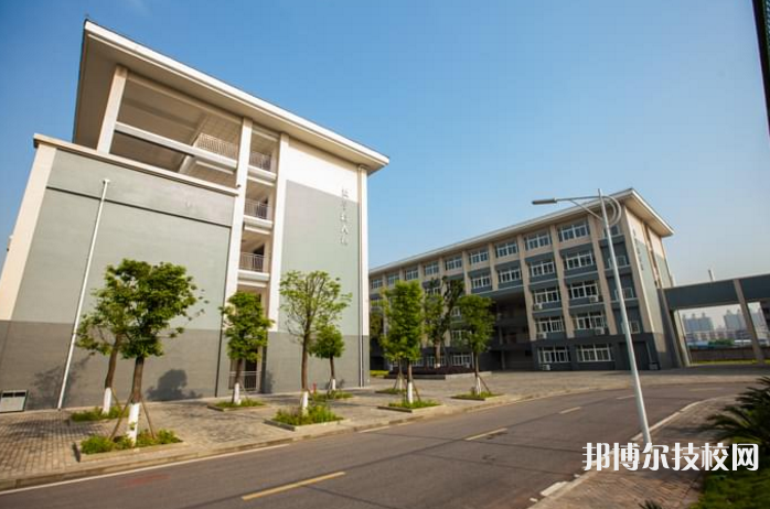  重慶城市建設技工學校2022年招生辦聯(lián)系電話
