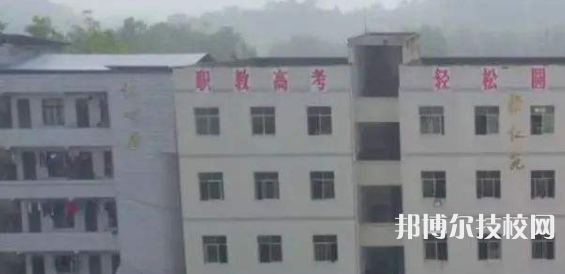 四川鄰水興仁職業(yè)中學(xué)2022年報(bào)名條件、招生要求、招生對(duì)象