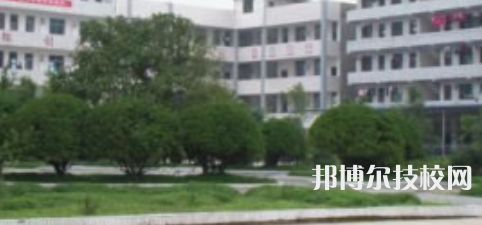 四川鄰水興仁職業(yè)中學(xué)2022年宿舍條件