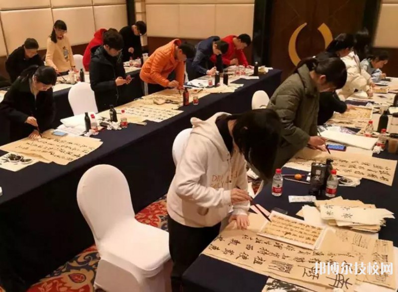 無極縣野風(fēng)美術(shù)中學(xué)2022年有哪些專業(yè)