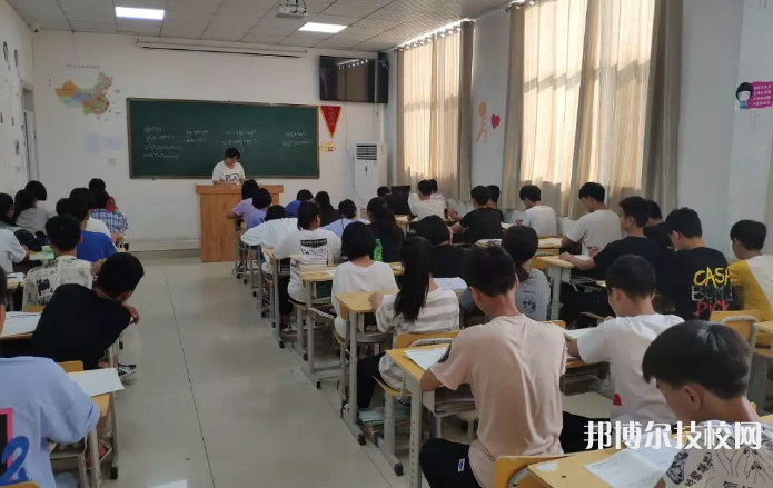 張家口名人新能源中等職業(yè)學校2022年招生辦聯(lián)系電話