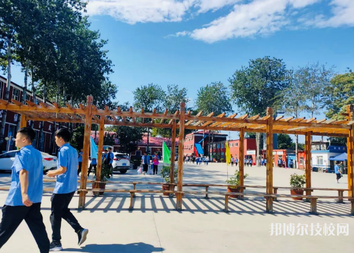 河北航空管理中等專業(yè)學(xué)校網(wǎng)站網(wǎng)址