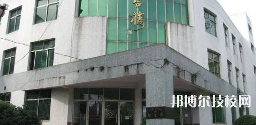 岳池職業(yè)技術學校2022年宿舍條件