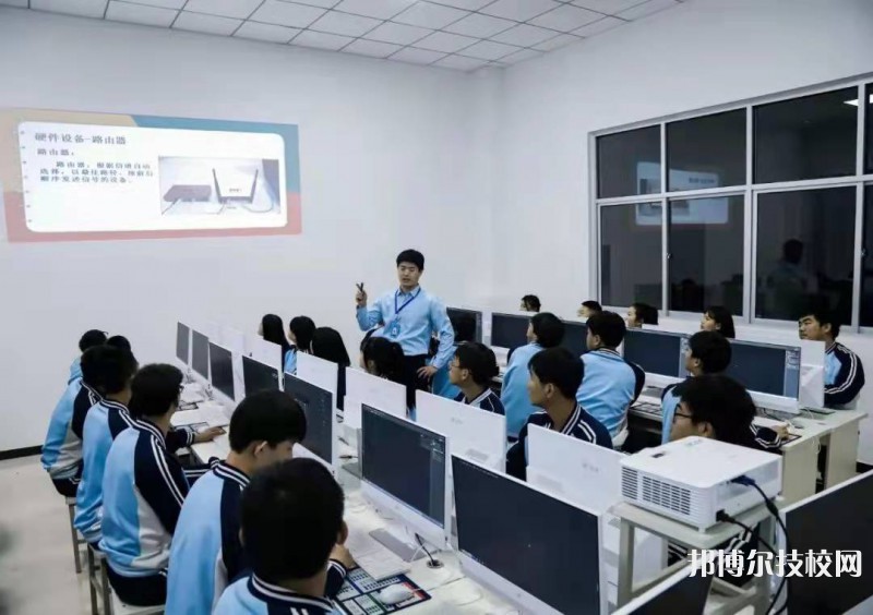 張家口經(jīng)貿(mào)學(xué)校2022年招生辦聯(lián)系電話
