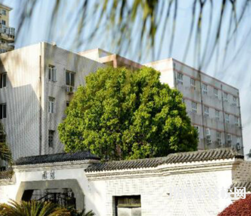 綏德縣職業(yè)技術教育中心2023年招生辦聯(lián)系電話