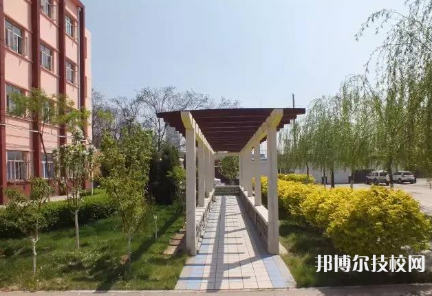 衡水機(jī)電工程學(xué)校2022年招生辦聯(lián)系電話(huà)