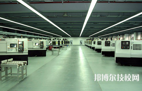 南京華東信息工程技工學(xué)校2022年報名條件、招生要求、招生對象