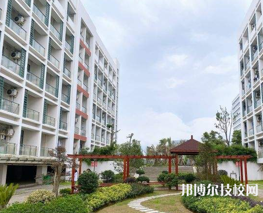 衡水工業(yè)學(xué)校2022年招生辦聯(lián)系電話(huà)