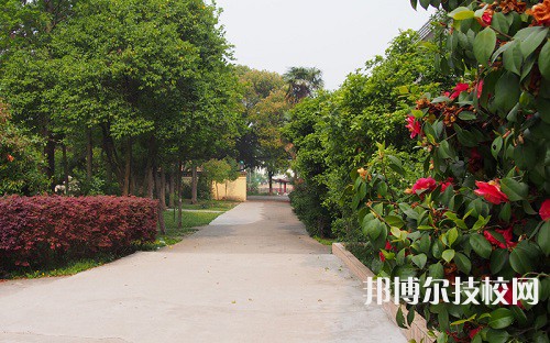 云南特殊教育職業(yè)學(xué)校2022年招生辦聯(lián)系電話