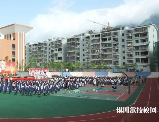 重慶巫溪縣職業(yè)教育中心2022年報名條件、招生要求、招生對象