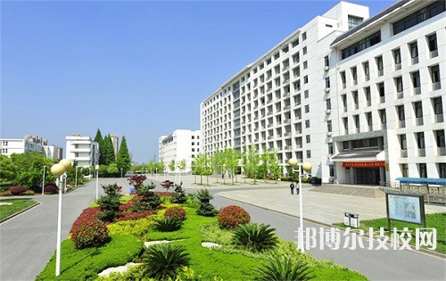 揚州高等職業(yè)技術(shù)學校怎么樣、好不好