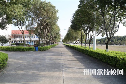 蘇州市太湖旅游中等專業(yè)學(xué)校2022年學(xué)費(fèi)、收費(fèi)多少
