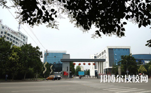 江蘇省沛縣中等專業(yè)學(xué)校2022年招生辦聯(lián)系電話