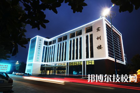 江蘇省沛縣中等專業(yè)學(xué)校網(wǎng)站網(wǎng)址