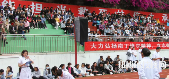 四川甘孜衛(wèi)生學校怎么樣、好不好