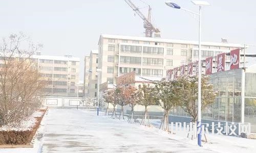 江蘇省金山中等專(zhuān)業(yè)學(xué)校2022年招生辦聯(lián)系電話