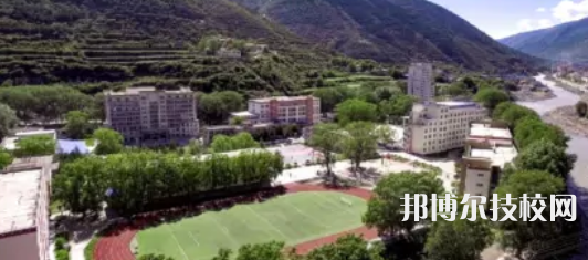 四川阿壩衛(wèi)生學校2022年招生簡章