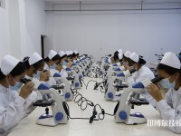 甘南州衛(wèi)生學(xué)校2023年招生辦聯(lián)系電話