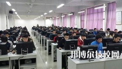 蘭州理工中等專業(yè)學(xué)校2022年學(xué)費(fèi)、收費(fèi)多少