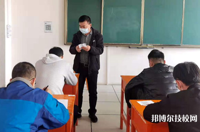 白銀職業(yè)中等專業(yè)學(xué)校2022年招生辦聯(lián)系電話