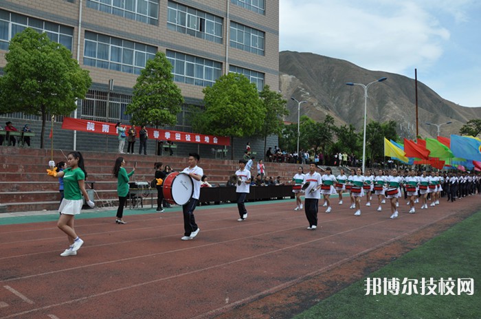 甘肅隴南市衛(wèi)生學(xué)校2022年招生辦聯(lián)系電話