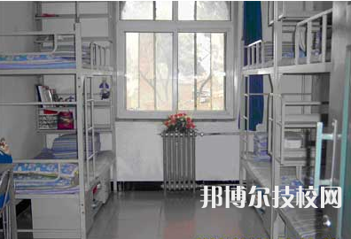 平?jīng)隼砉ぶ械葘?zhuān)業(yè)學(xué)校2022年宿舍條件