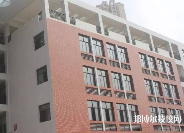 重慶合川教師進(jìn)修學(xué)校2022年招生辦聯(lián)系電話